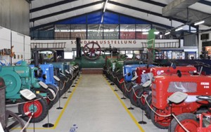 Landtechnik Museum in St. Michael - Mit viel Liebe zum Detail
                                 und Engagement wurden die historischen Landmaschinen und Traktoren restauriert.